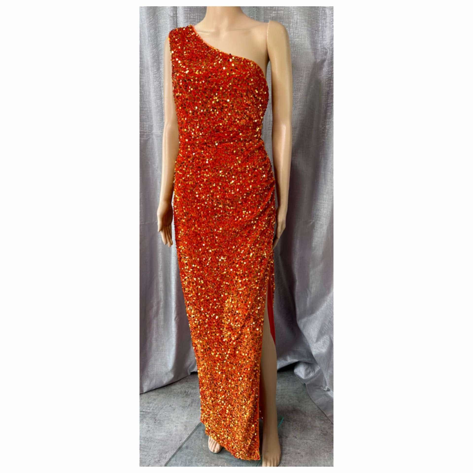 Take your pick from our amazing range of over 400 rental dresses in sizes 6-26