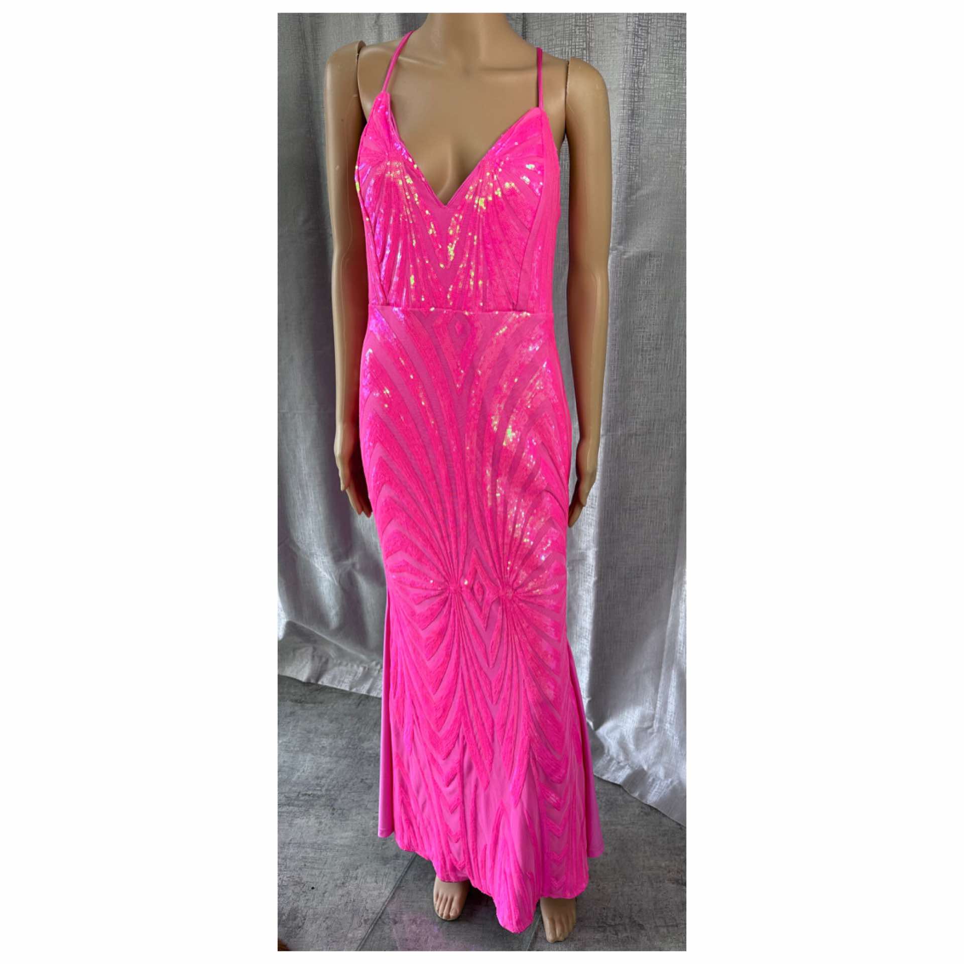 400 dresses for hire in sizes 6-26 in auckland nz