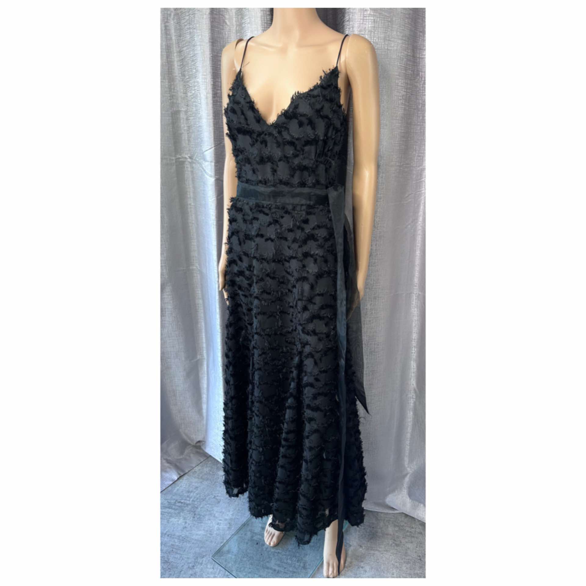 Get red-carpet ready with our all-in-one glam package! Elevate your look with professional hair styling, flawless makeup, and a stunning dress—all available to