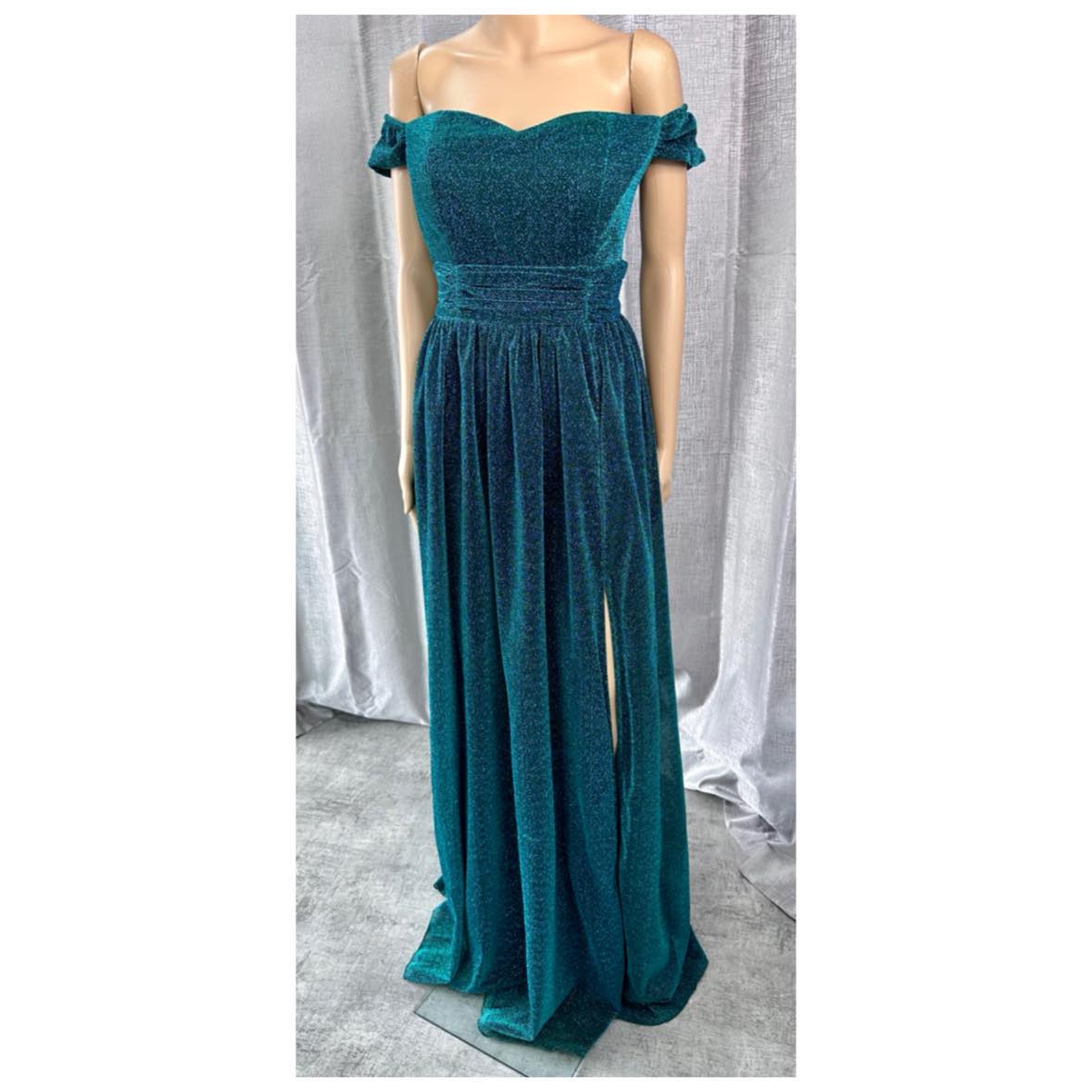 400 dresses for hire in sizes 6-26 in auckland nz