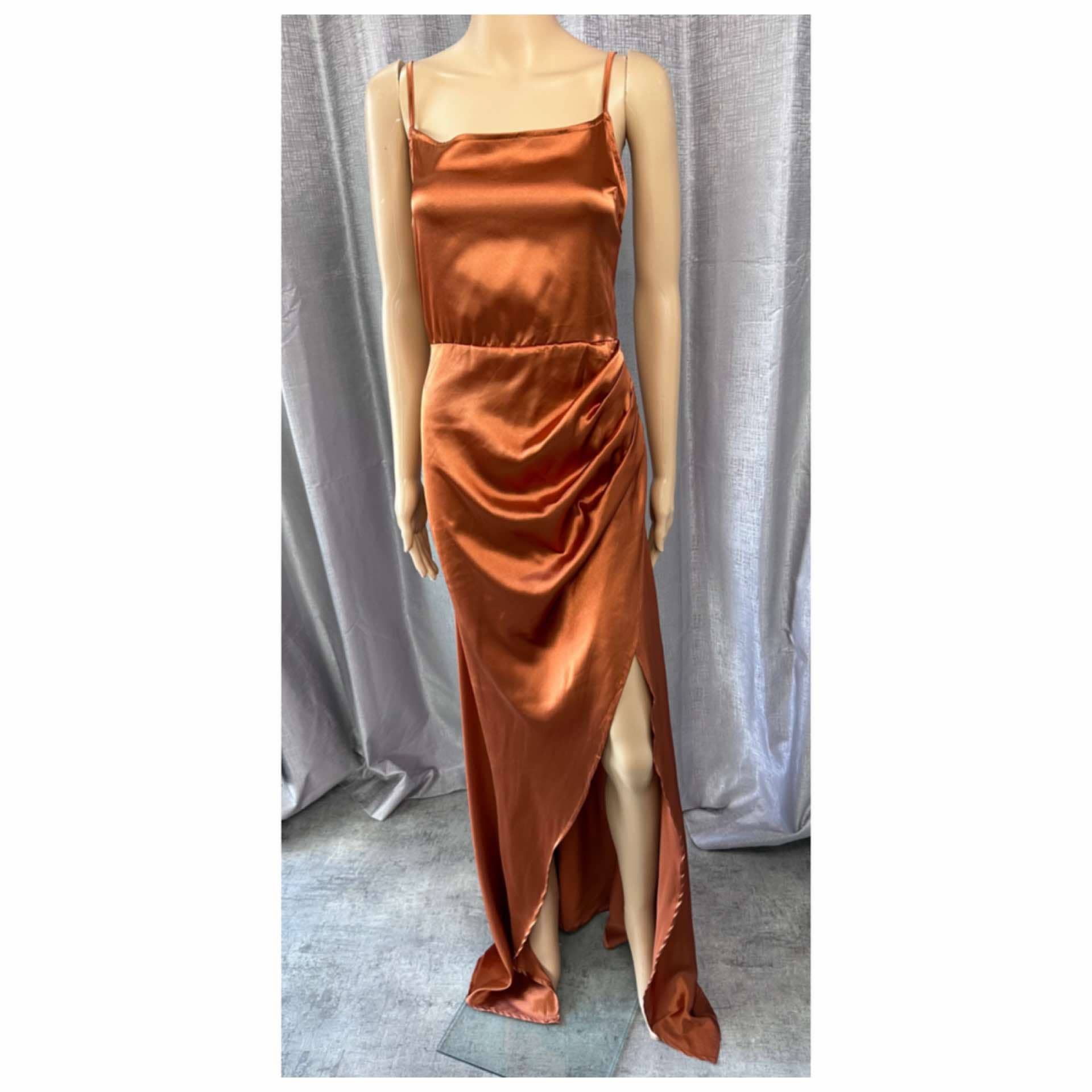 400 dresses for hire in sizes 6-26 in auckland nz