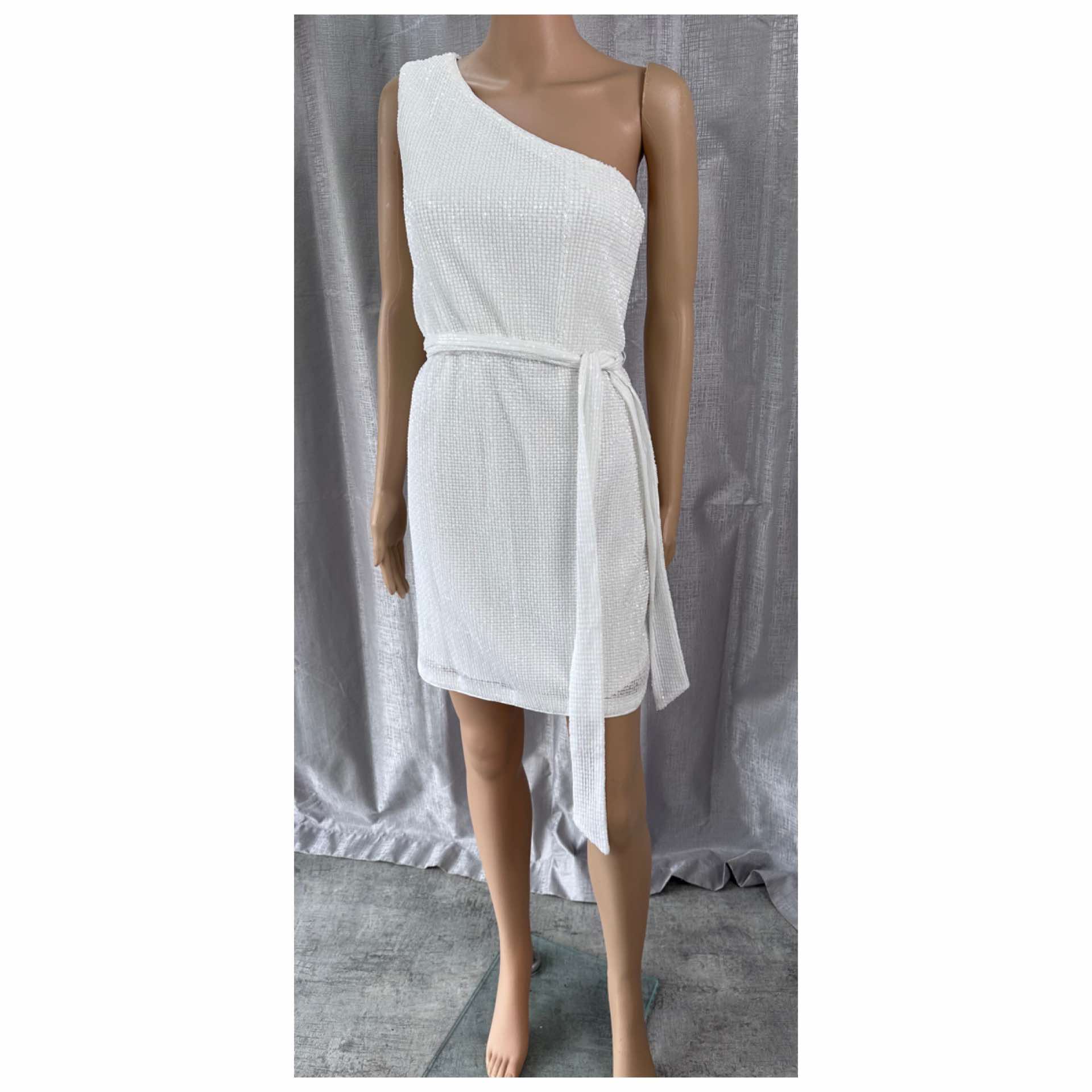 400 dresses for hire in sizes 6-26 in auckland nz