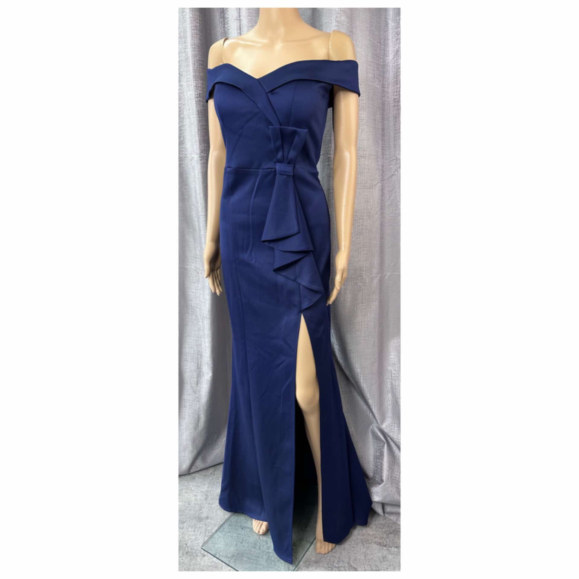 Over 400 dresses for hire in Auckland.  Sizes 6-26 for your special event dress