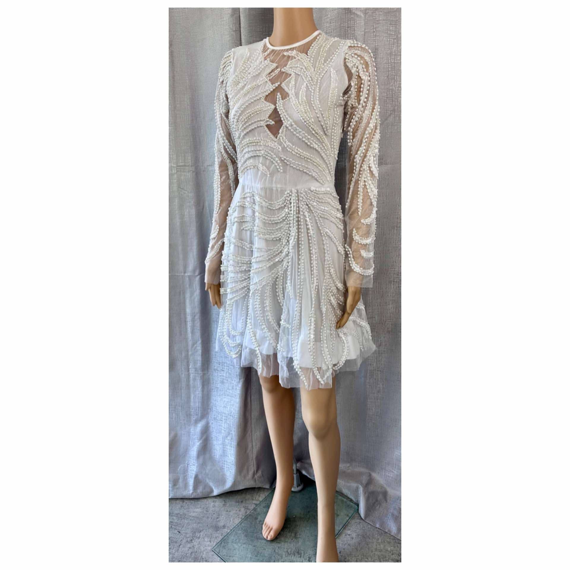 400 dresses for hire in sizes 6-26 in auckland nz