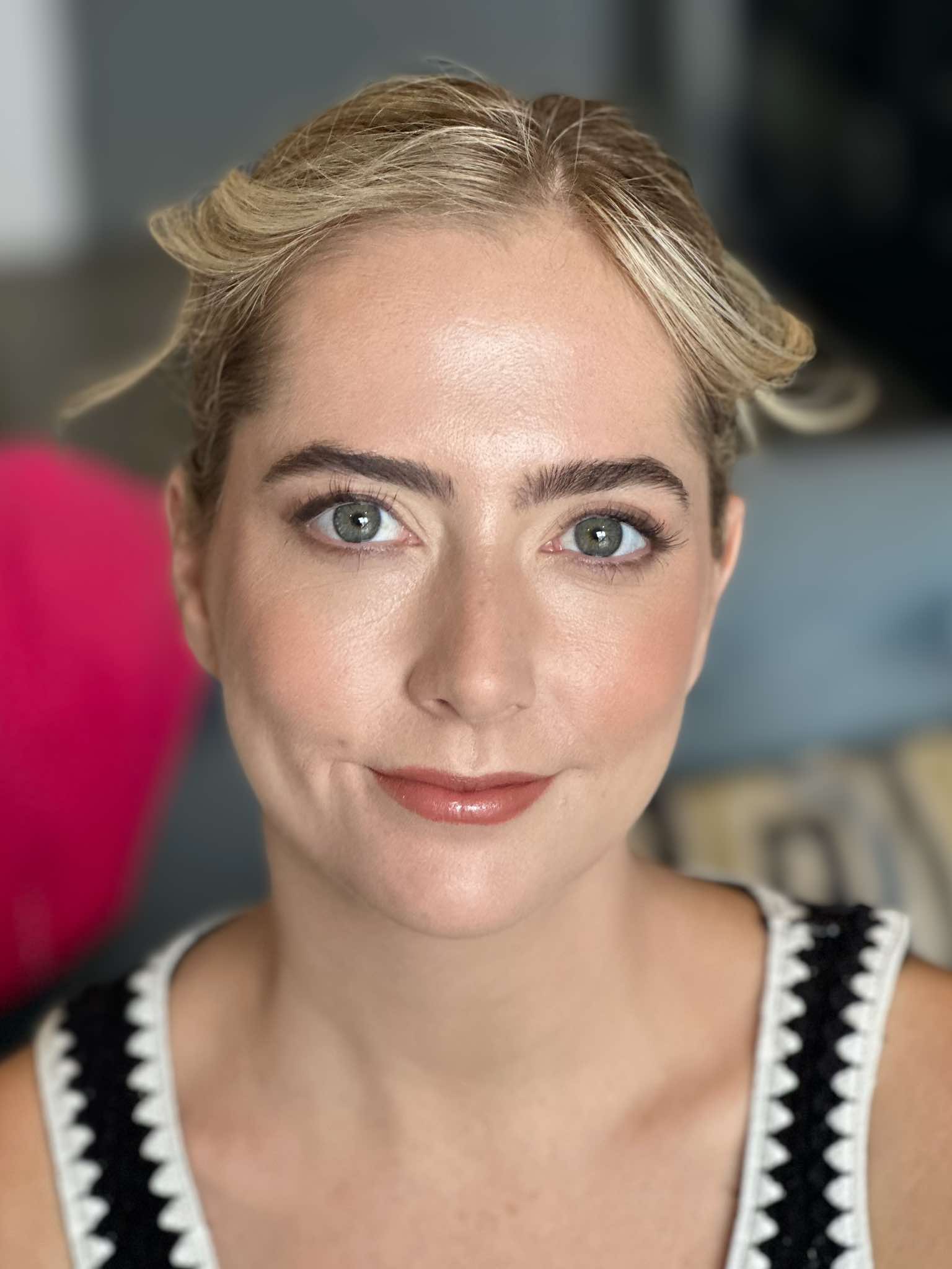 Mobile Makeup and Hair styling services Auckland wide!
Hibiscus Coast, Whangaparaoa, Orewa, Warkworth, Tawharanui, Matakana, North Shore etc
We offer competitiv