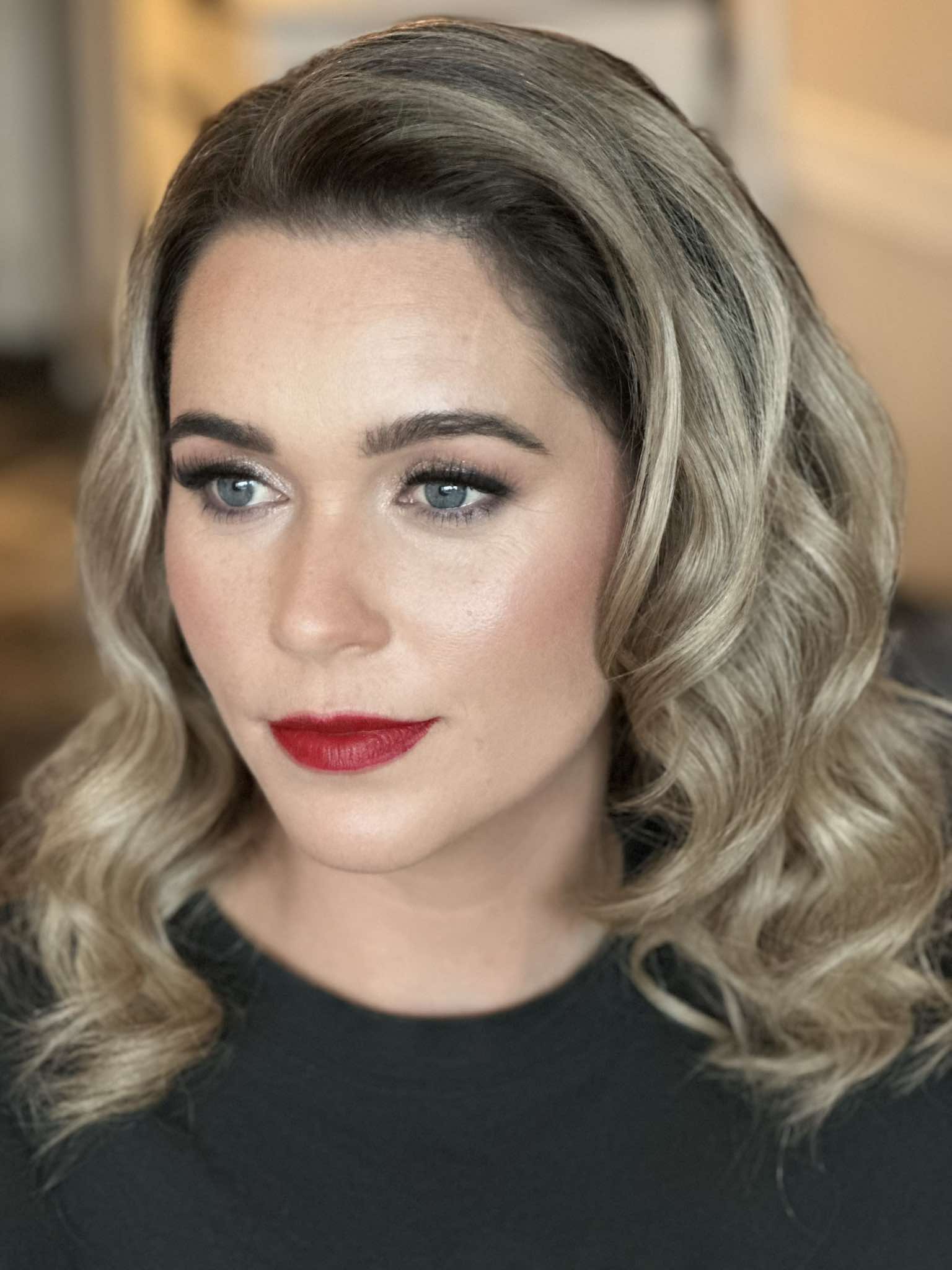 Mobile Makeup and Hair styling services Auckland wide!
Hibiscus Coast, Whangaparaoa, Orewa, Warkworth, Tawharanui, Matakana, North Shore etc
We offer competitiv